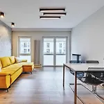 Ilumino Modern Prestige By Lookap Apartment *