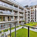 Ilumino Modern Prestige By Lookap Apartment