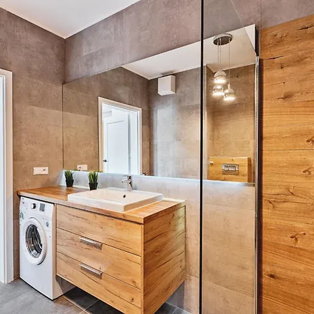 Apartment Ilumino Modern Prestige By Lookap